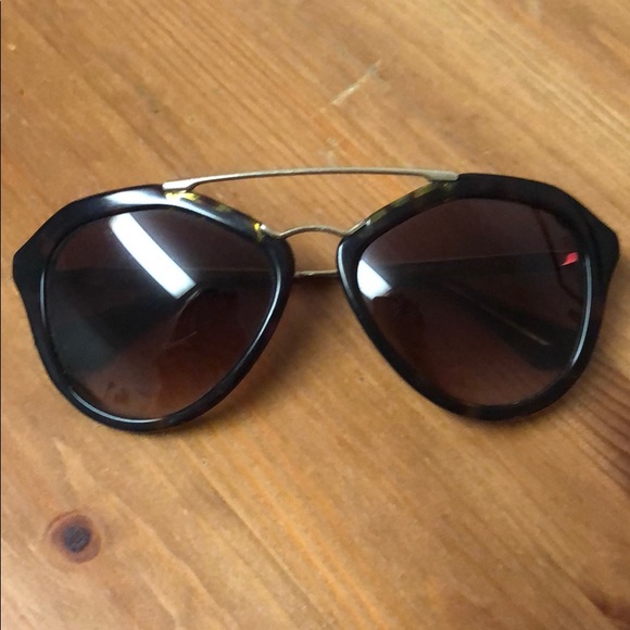 Prada tortoise aviator sunglasses - Picture 5 of 7